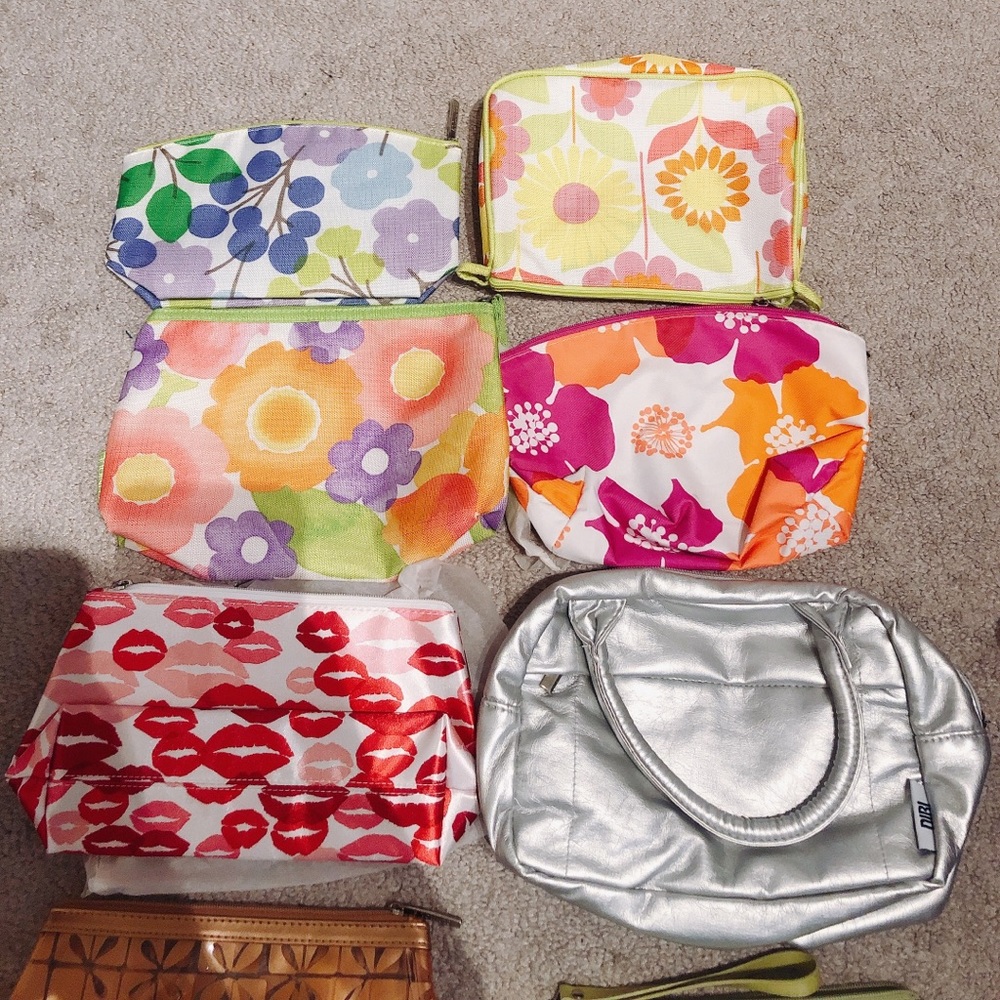 ✨BRAND NEW Clinique makeup travel bags✨